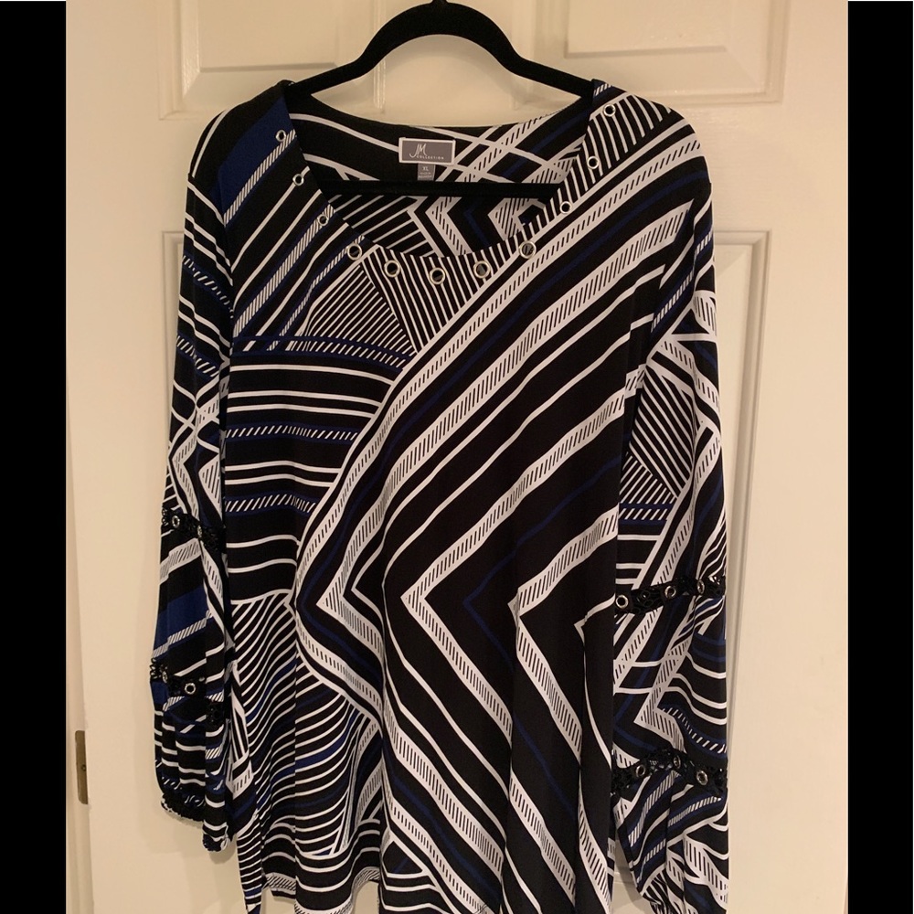 Black, white, and blue round neck blouse.